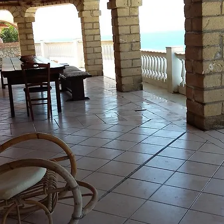 Villa Smeraldo Santa Maria (Vibo Valentia)
