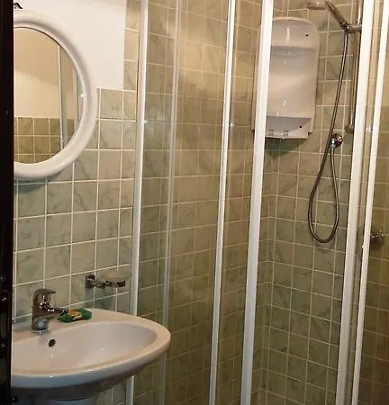 Smeraldo Villa *