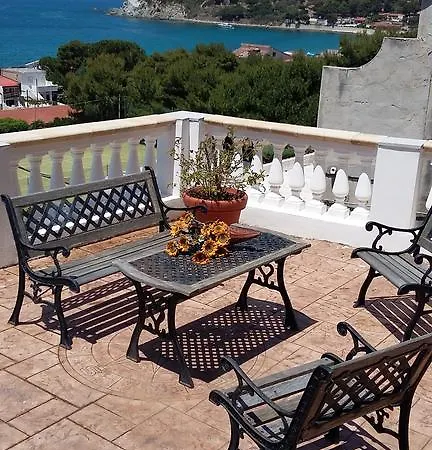Smeraldo Villa *